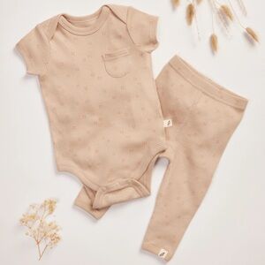 EASY PEASY NWT 100% Organic Cotton Neutral Sad Beige Ribbed Bodysuit Legging Set